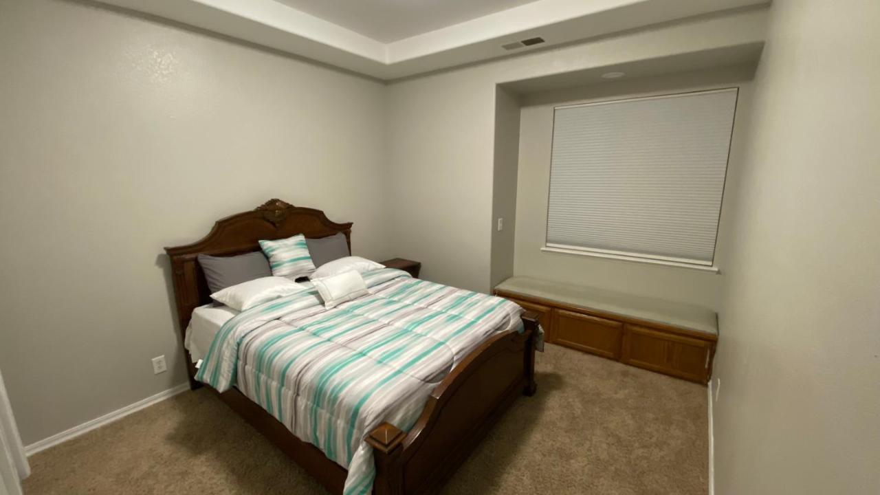 Beautiful Peaceful Desirable Home In Madera Rancho ภายนอก รูปภาพ