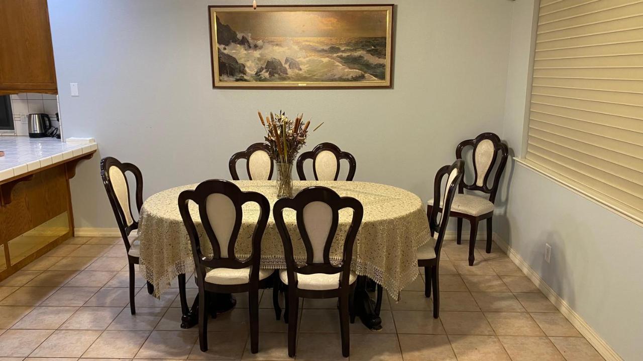 Beautiful Peaceful Desirable Home In Madera Rancho ภายนอก รูปภาพ